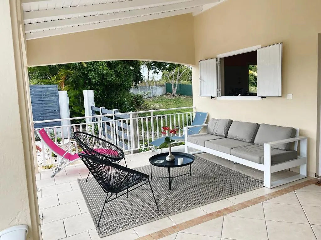 Residence Chez Adine Sainte-Anne  Vakantiehuis Sainte-Anne (Grande-Terre)